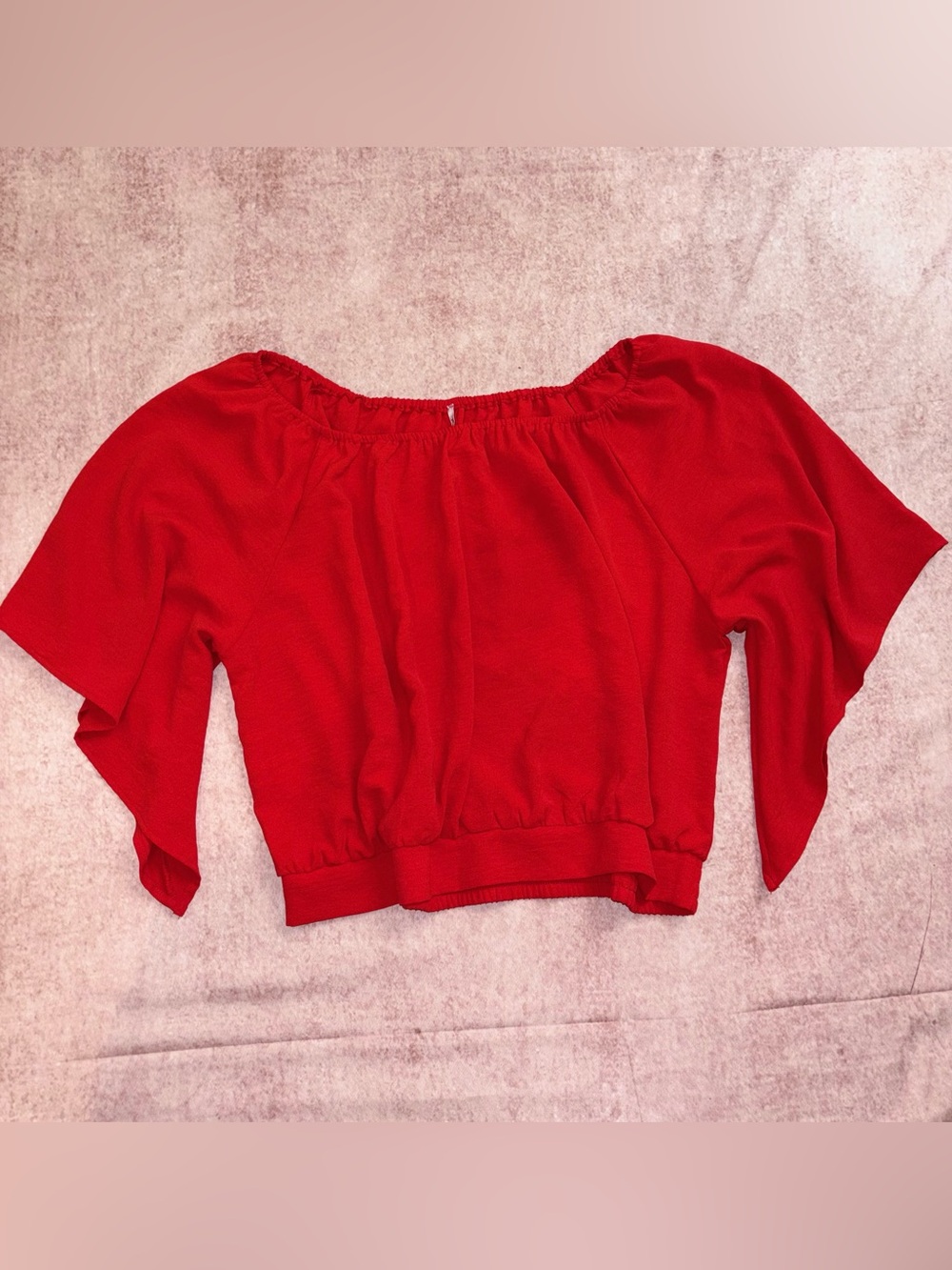 Size XL Beautiful Red Women’s Cropped Blouse.